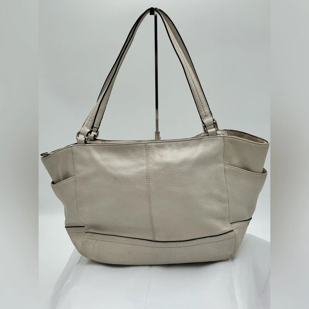 COACH PARK LEATHER CARRIE TOTE SILVER & PARCHMENT‎ F23284